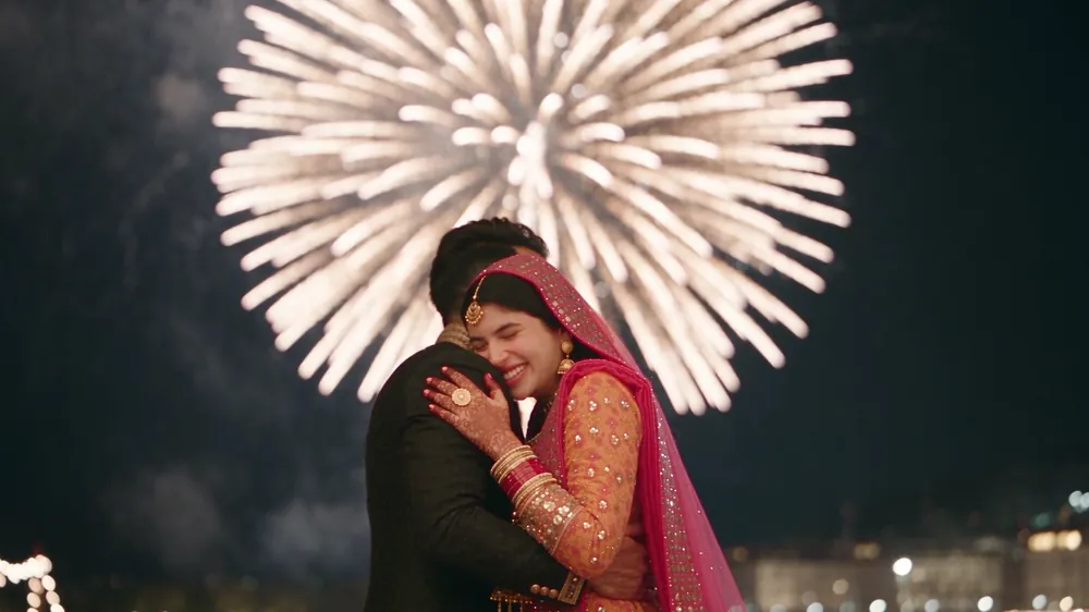 Another scene from the Nazar Utaar Loon music video