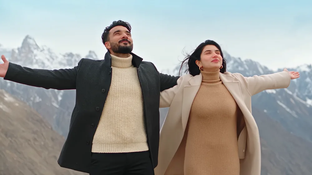 Another scene from the Yeh Safar music video